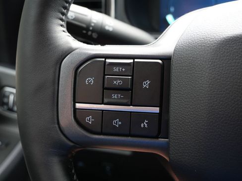 Used 2024 Ford F250 Lariat w/ Sport Appearance Package AWD/4WD image 26