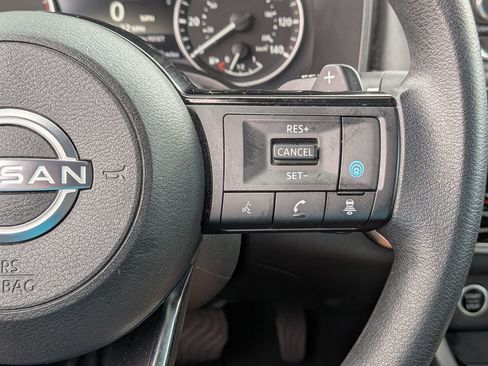 Used 2023 Nissan Rogue SV FWD image 19
