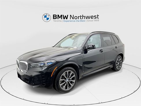 Used 2025 BMW X5 xDrive50e w/ M Sport Package image 1