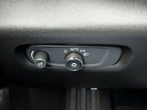 Certified 2023 Chevrolet Traverse LT image 18