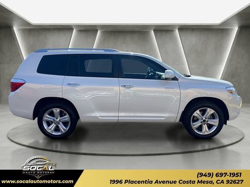 Used 2009 Toyota Highlander Limited AWD/4WD image 6
