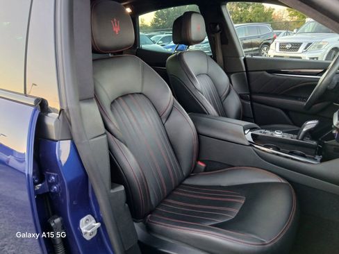 Used 2022 Maserati Levante GT AWD/4WD image 20