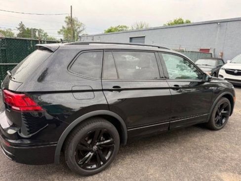 Used 2023 Volkswagen Tiguan SE R-Line AWD/4WD image 6