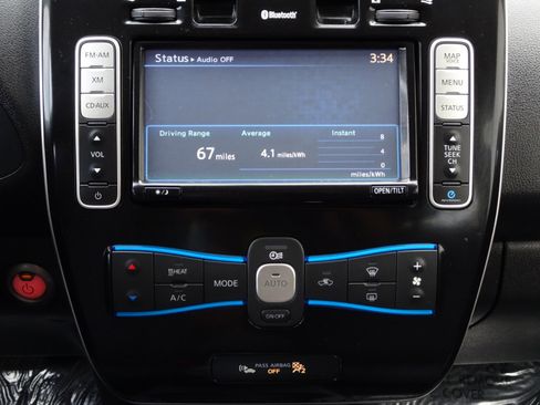 Used 2014 Nissan Leaf SV w/ LED & Quick Charge Package image 19