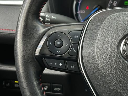 Used 2021 Toyota RAV4 SE w/ Weather & Moonroof Package AWD/4WD image 21