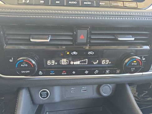 Used 2023 Nissan Rogue SL w/ SL Premium Package image 4