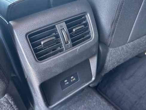 Certified 2022 Nissan Rogue SV image 12