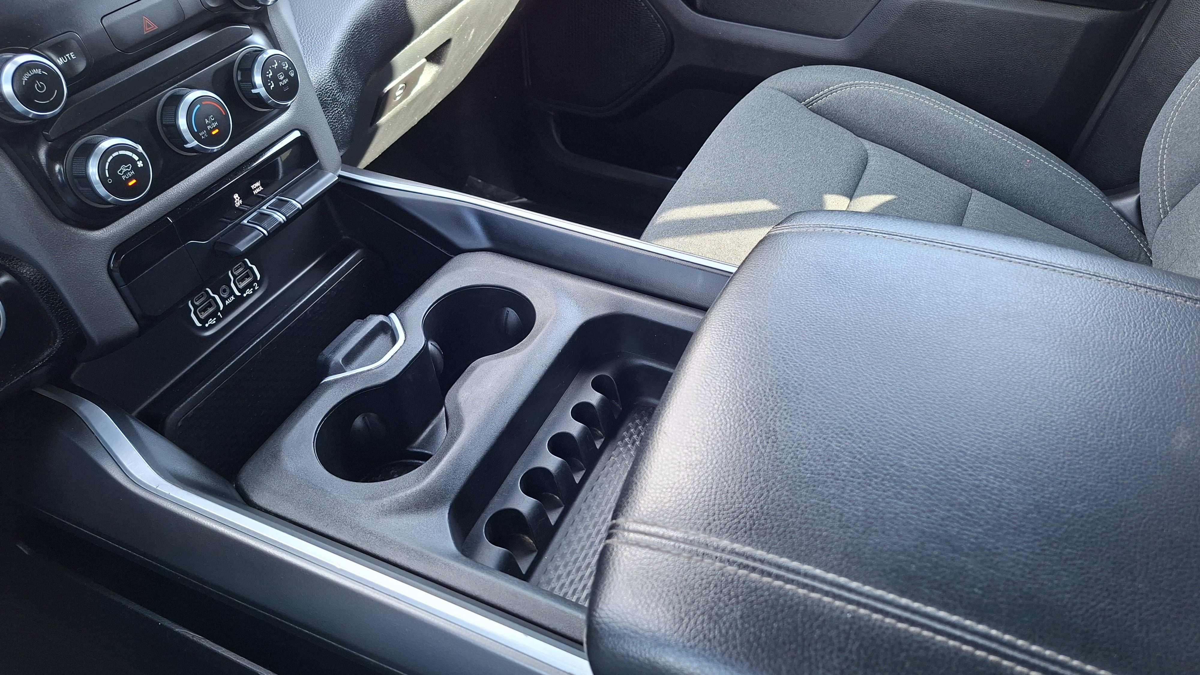 Used 2022 RAM 1500 Big Horn AWD/4WD image 16