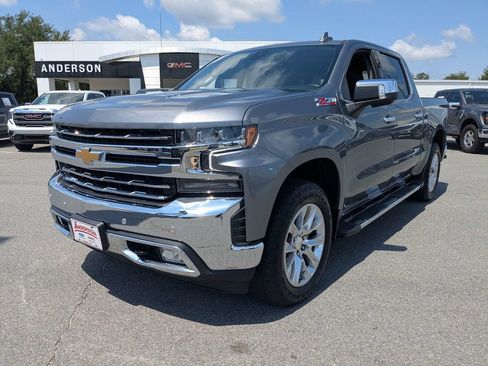 Used 2021 Chevrolet Silverado 1500 LTZ w/ Safety Package II AWD/4WD image 8