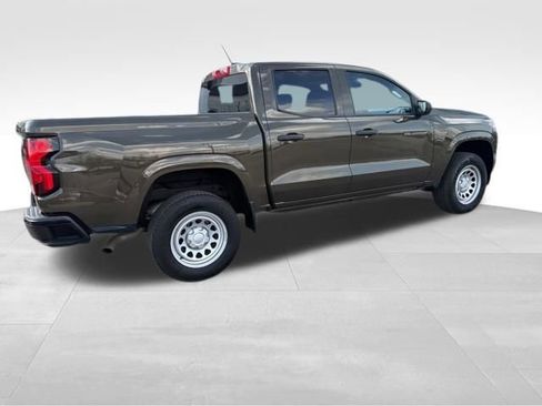 Used 2023 Chevrolet Colorado W/T image 14