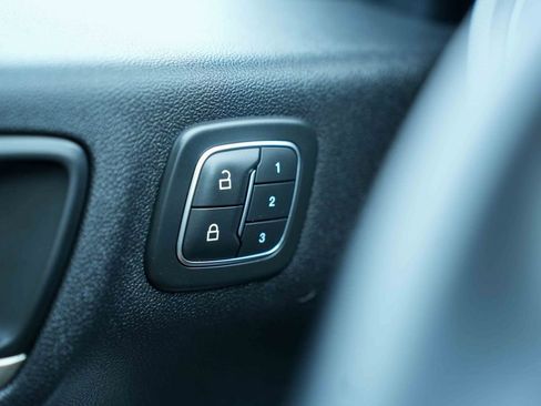 Used 2021 Ford Escape SEL w/ Technology Package image 28