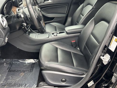 Used 2015 Mercedes-Benz GLA 250 image 14