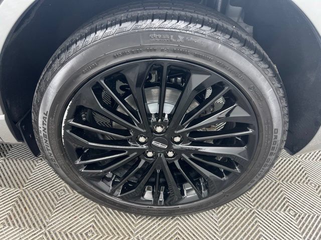 Used 2023 Lincoln Corsair AWD w/ Equipment Group 101A image 10