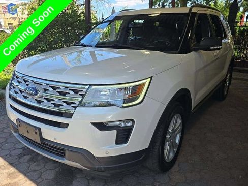 Used 2019 Ford Explorer XLT w/ Equipment Group 202A AWD/4WD image 1