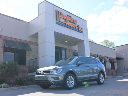 Used 2020 Volkswagen Tiguan S image 31