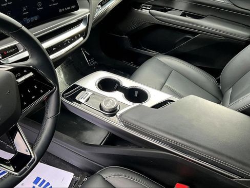 Certified 2024 Cadillac Lyriq Tech AWD/4WD image 18