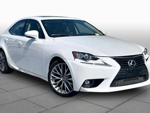 Used 2016 Lexus IS 300 AWD w/ Navigation System Package image 3