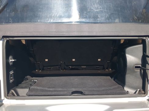 Used 2014 Jeep Wrangler Unlimited Sahara image 13