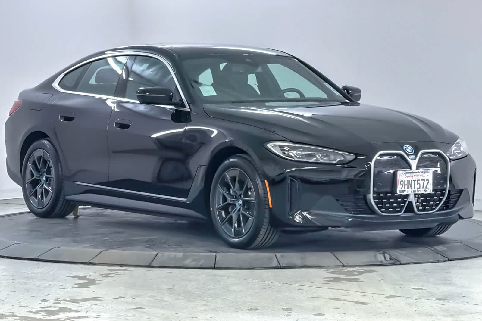 Used 2023 BMW i4 eDrive35 w/ Premium Package RWD image 9