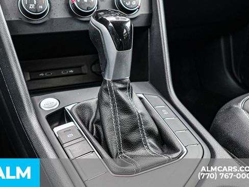 Used 2022 Volkswagen Taos SE image 43