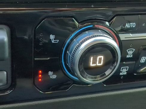 Used 2022 GMC Sierra 1500 Elevation image 23