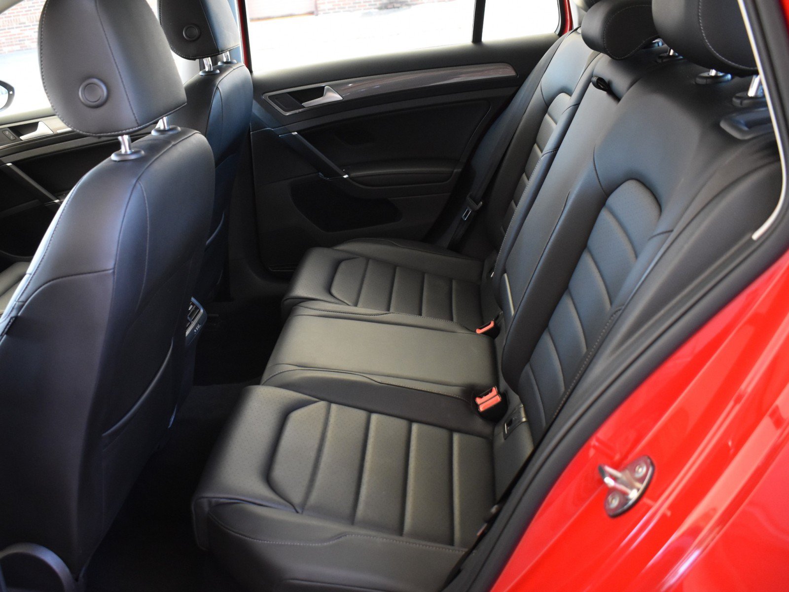 Used 2018 Volkswagen Golf Alltrack AWD/4WD image 33