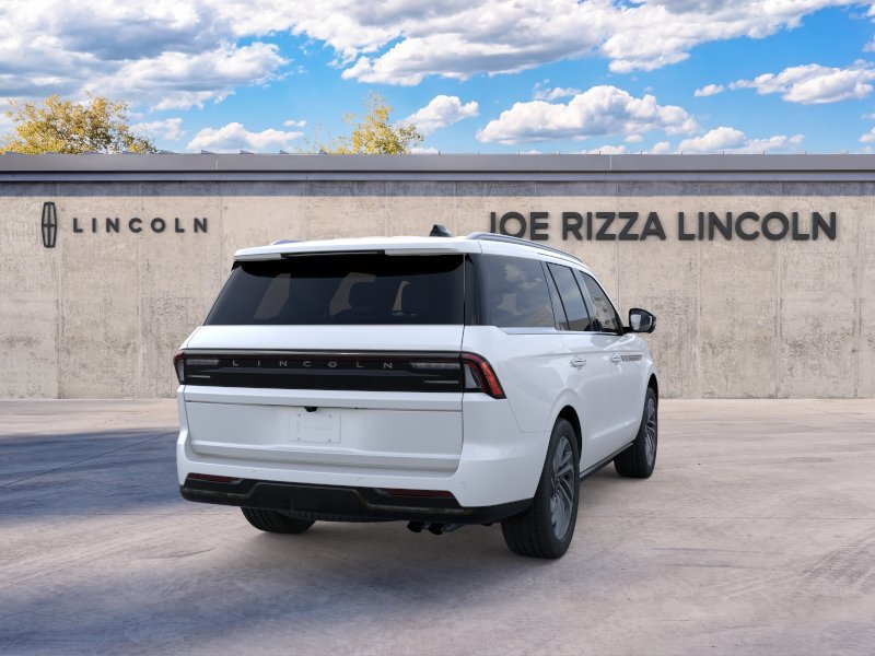 New 2025 Lincoln Navigator Reserve AWD/4WD image 8
