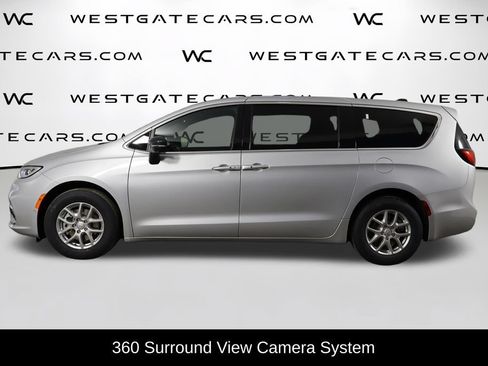 New 2026 Chrysler Pacifica Select FWD image 5
