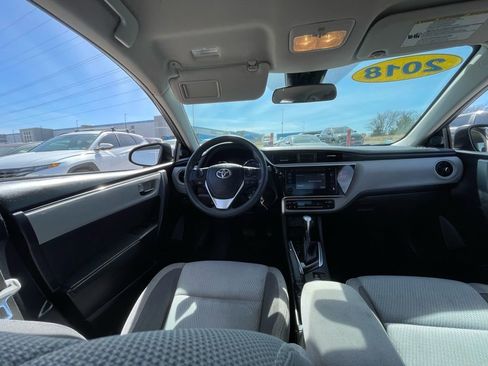 Used 2018 Toyota Corolla LE image 18
