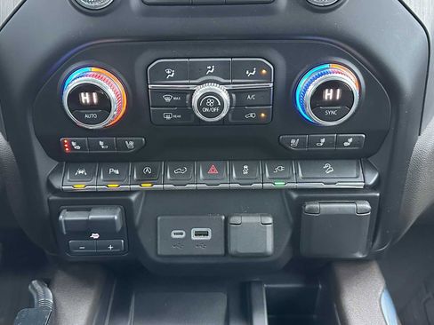 Used 2021 GMC Sierra 1500 Denali w/ Technology Package image 27