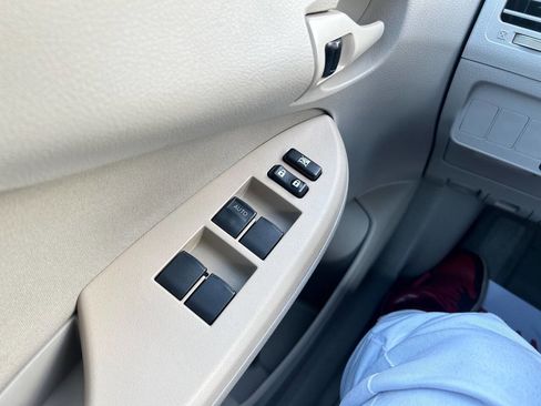 Used 2009 Toyota Corolla LE image 19