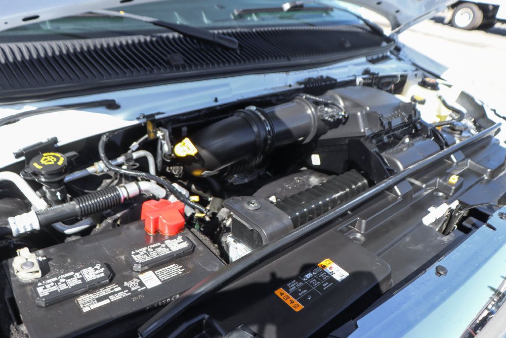 Used 2024 Ford E-450 and Econoline 450 Super Duty w/ Power Windows & Locks Group RWD image 12