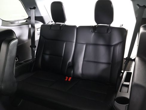 Used 2023 Ford Explorer XLT w/ Equipment Group 202A image 32