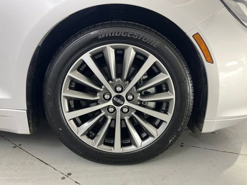 Used 2019 Lincoln MKZ Reserve image 18
