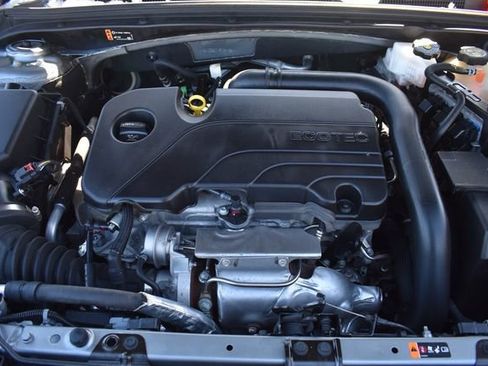 Used 2023 Chevrolet Malibu LT image 32