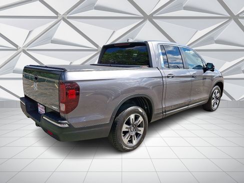 Used 2018 Honda Ridgeline RTL-T image 11