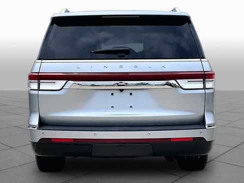 Used 2023 Lincoln Navigator Reserve RWD image 5