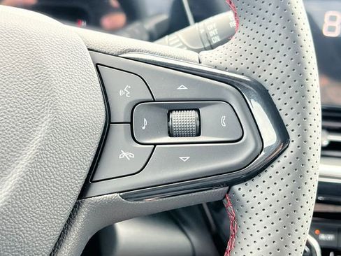 New 2026 Chevrolet Trax RS w/ Driver Confidence Package image 19