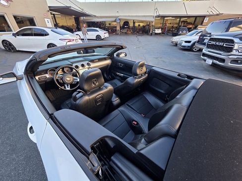 Used 2020 Ford Mustang GT Premium image 19