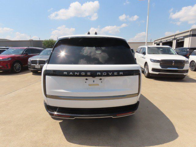 Used 2024 Land Rover Range Rover SE AWD/4WD image 11