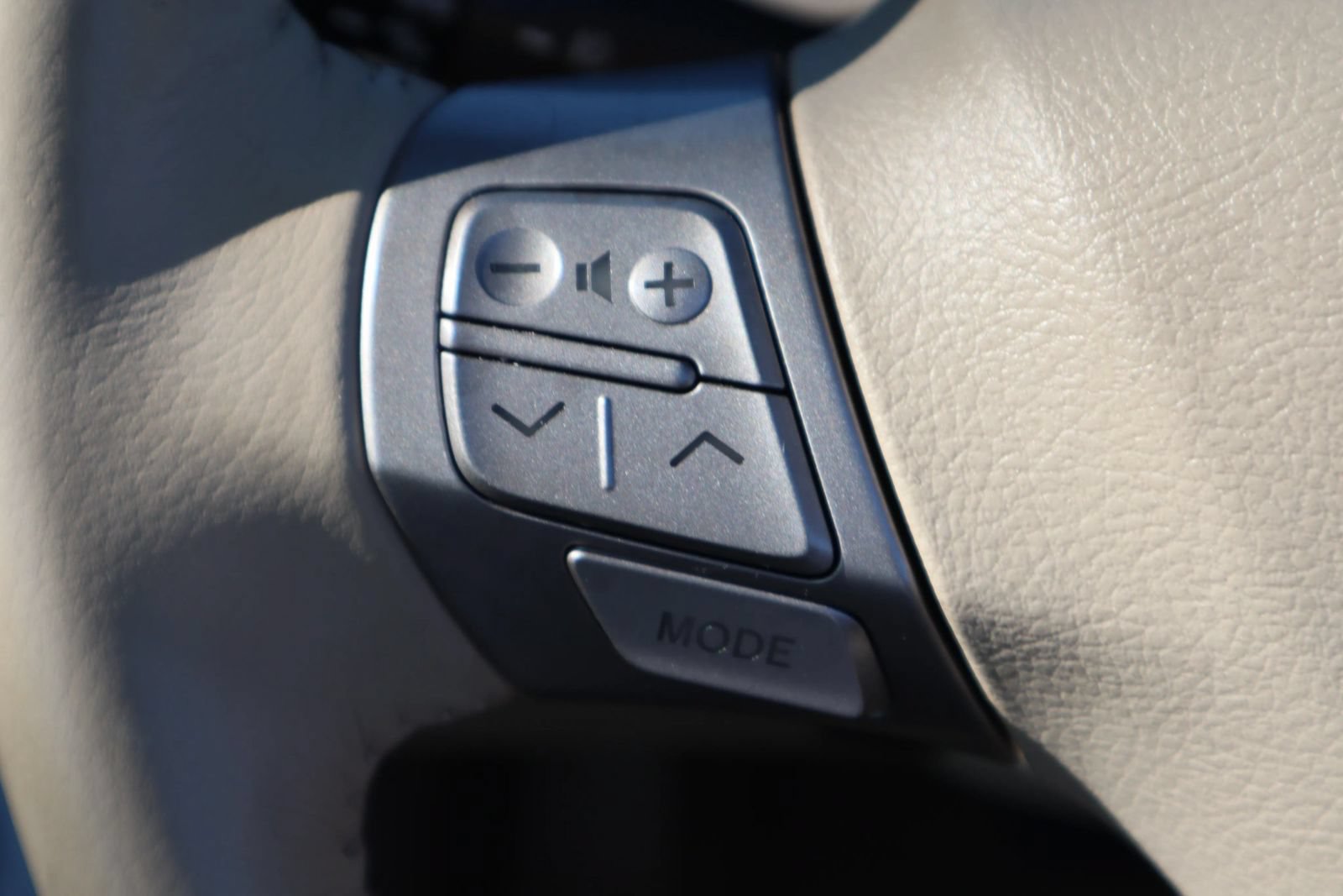 Used 2008 Toyota Solara SLE FWD image 22