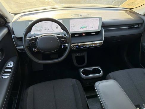 Used 2024 Hyundai Ioniq 5 SEL RWD image 8