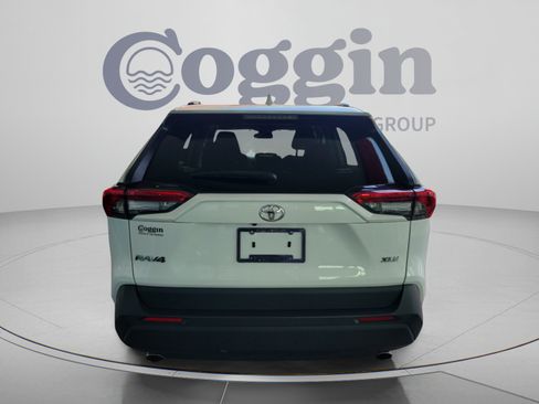 Used 2024 Toyota RAV4 XLE FWD image 4