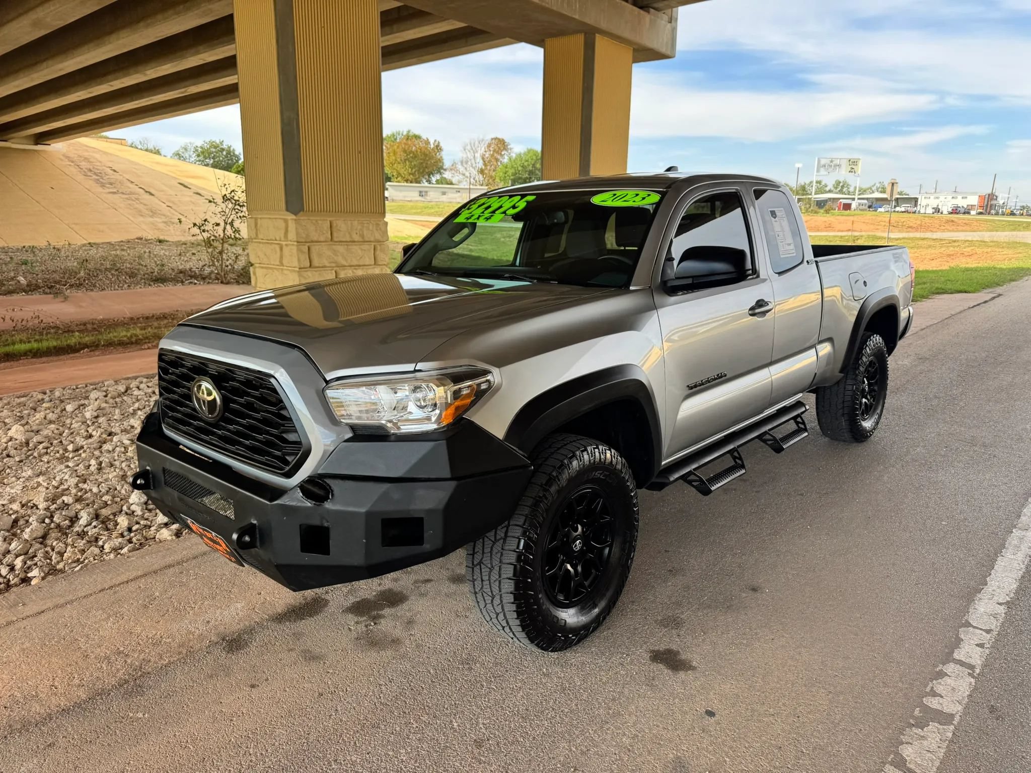 Used 2023 Toyota Tacoma SR5 w/ SX Package AWD/4WD image 7
