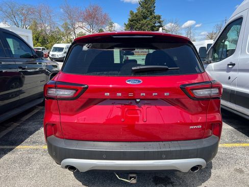 Certified 2023 Ford Escape Platinum image 5