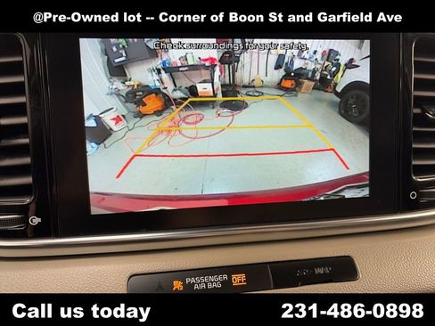 Used 2022 Kia Sportage EX w/ EX Technology Package image 19