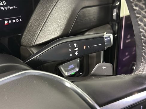 Used 2025 GMC Yukon Denali image 42