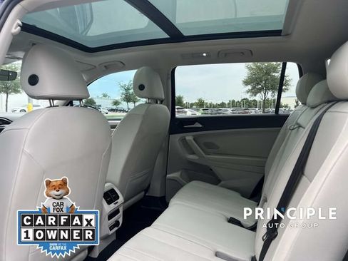Certified 2023 Volkswagen Tiguan SE w/ Panoramic Sunroof Package FWD image 29