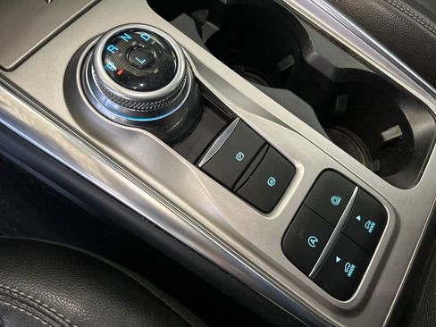 Certified 2021 Ford Explorer XLT w/ Equipment Group 202A image 21