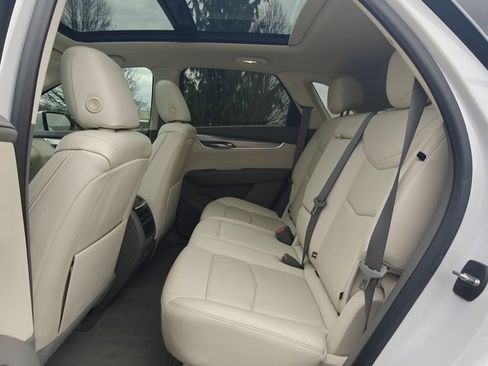 Used 2022 Cadillac XT5 Premium Luxury w/ Technology Package image 18